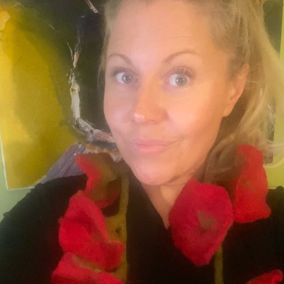 Meet your Posher, Gina - Picture 8 of 16